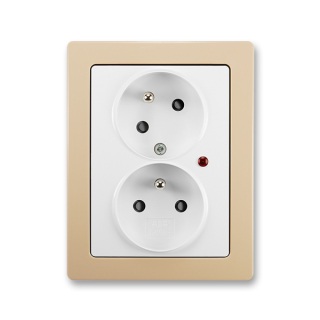 Zásuvka kompletní dvojnásobná, pootočená, přepěťová ochr., 5593J-C02357 B1C3, ABB, Swing®L, jasně bílá / mocca