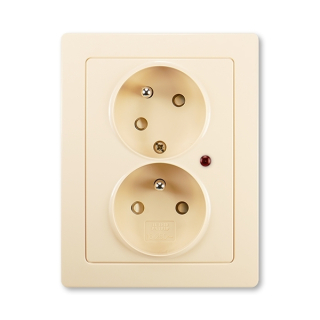 Zásuvka kompletní dvojnásobná, pootočená, přepěťová ochrana, 5593J-C02357 C1, ABB, Swing®L, krémová