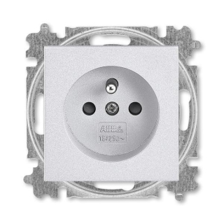 Zásuvka jednonásobná 55×55, s ochranným kolíkem, s clonkami, 6619H-A06557 70, ABB, Levit®M, titanová