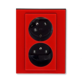 Zásuvka dvojnásobná bezšroubová, s clonkami, pootočená, 5513H-C02357 65, ABB, Levit®, červená / kouřová černá