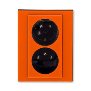 Zásuvka dvojnásobná bezšroubová, s clonkami, pootočená, 5513H-C02357 66, ABB, Levit®, oranžová / kouřová černá