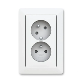 Zásuvka dvojnásobná bezšroubová, s clonkami, pootočená, 5513T-C02157 240, ABB, Zoni®, matná bílá