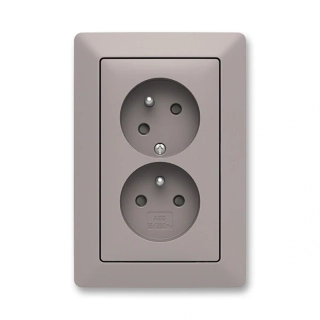 Zásuvka dvojnásobná bezšroubová, s clonkami, pootočená, 5513T-C02157 144, ABB, Zoni®, greige / bílá